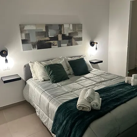Sikelia Apartment *
