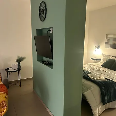 Sikelia Apartment